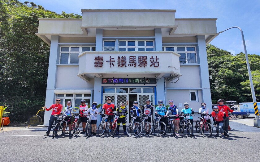 運動與健康,單車騎行,單車旅行,台灣車友,O型單車環島壯遊蘇花,哈尤溪溫泉彩岩,山海戀單車,單車看見台灣,山海戀車友故事,退休人生